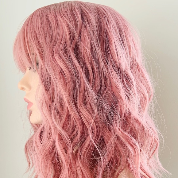 A Pretty Pearl Pink “Put On & Go” Synthetic Wig with Bangs for Events/Anime… 🎀 - Picture 3 of 4